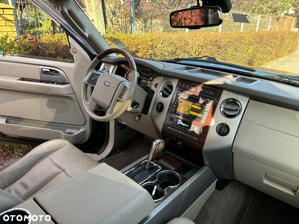 Ford Expedition - 5