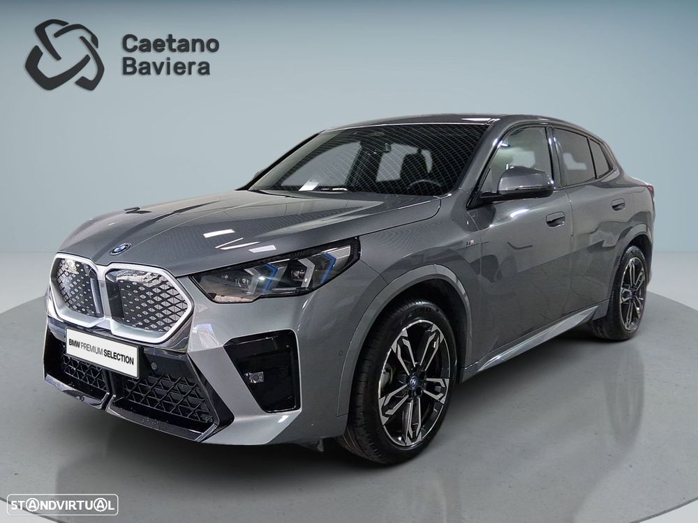 BMW iX2 eDrive20 Pack Desportivo M - 1