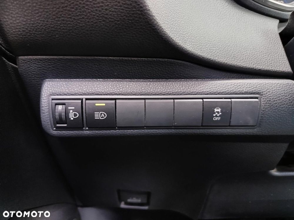 Toyota Corolla 1.8 Hybrid Comfort - 23