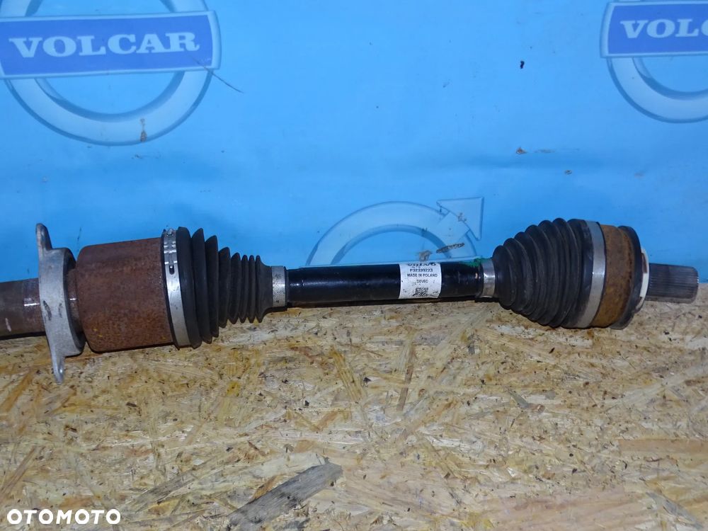 PÓŁOŚ PRAWA VOLVO XC60 II,XC90 II T6 T8 32339223 - 2