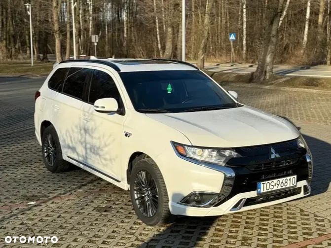 Mitsubishi Outlander 2.4 4WD - 4