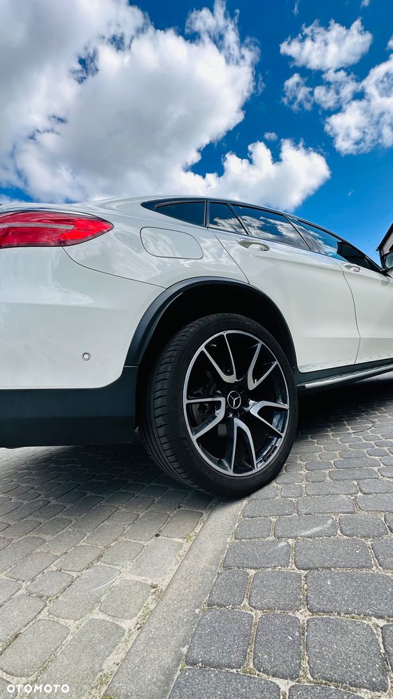 Mercedes-Benz GLC - 4