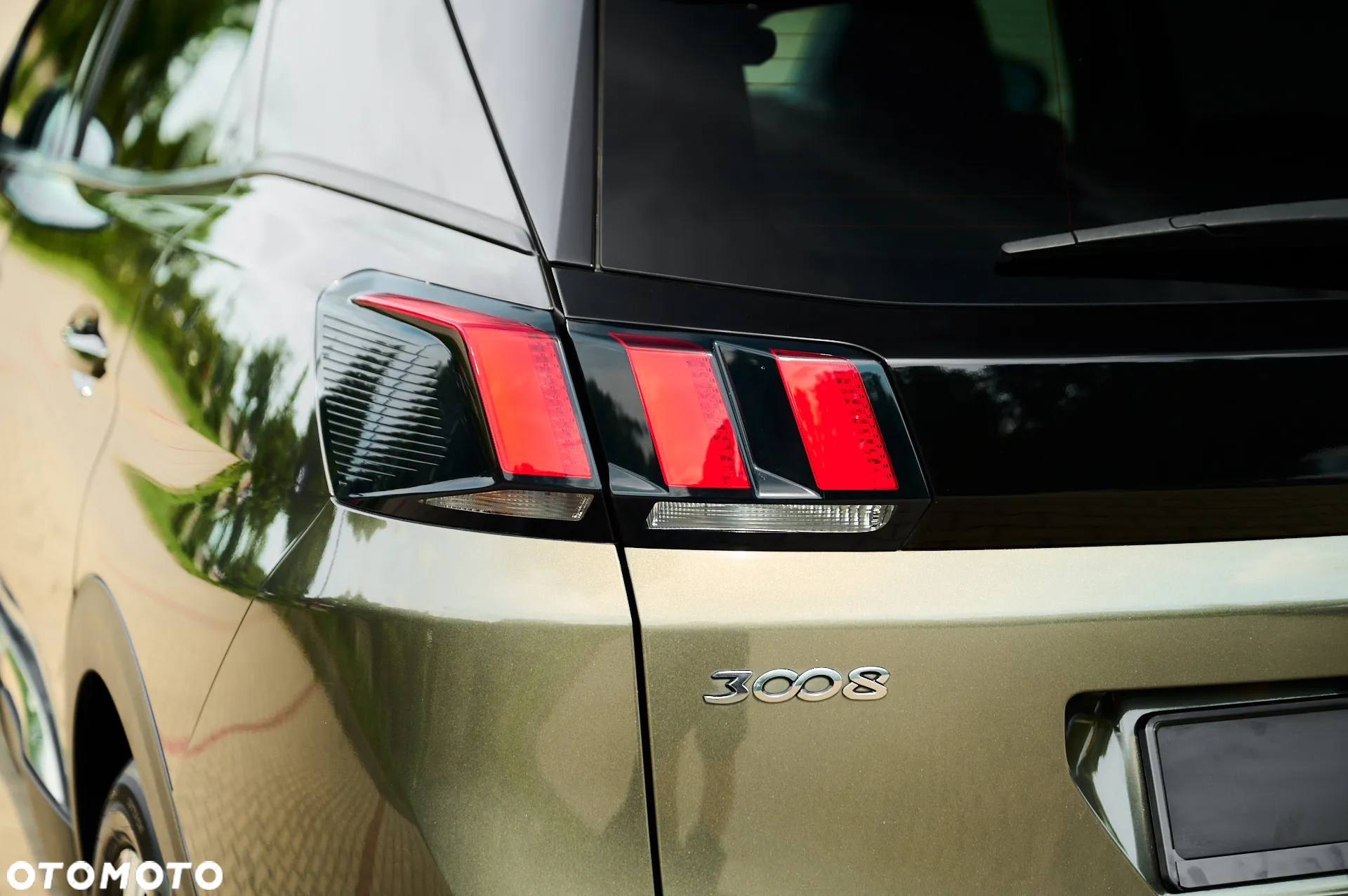 Peugeot 3008 1.2 PureTech Allure S&S EAT6 - 10