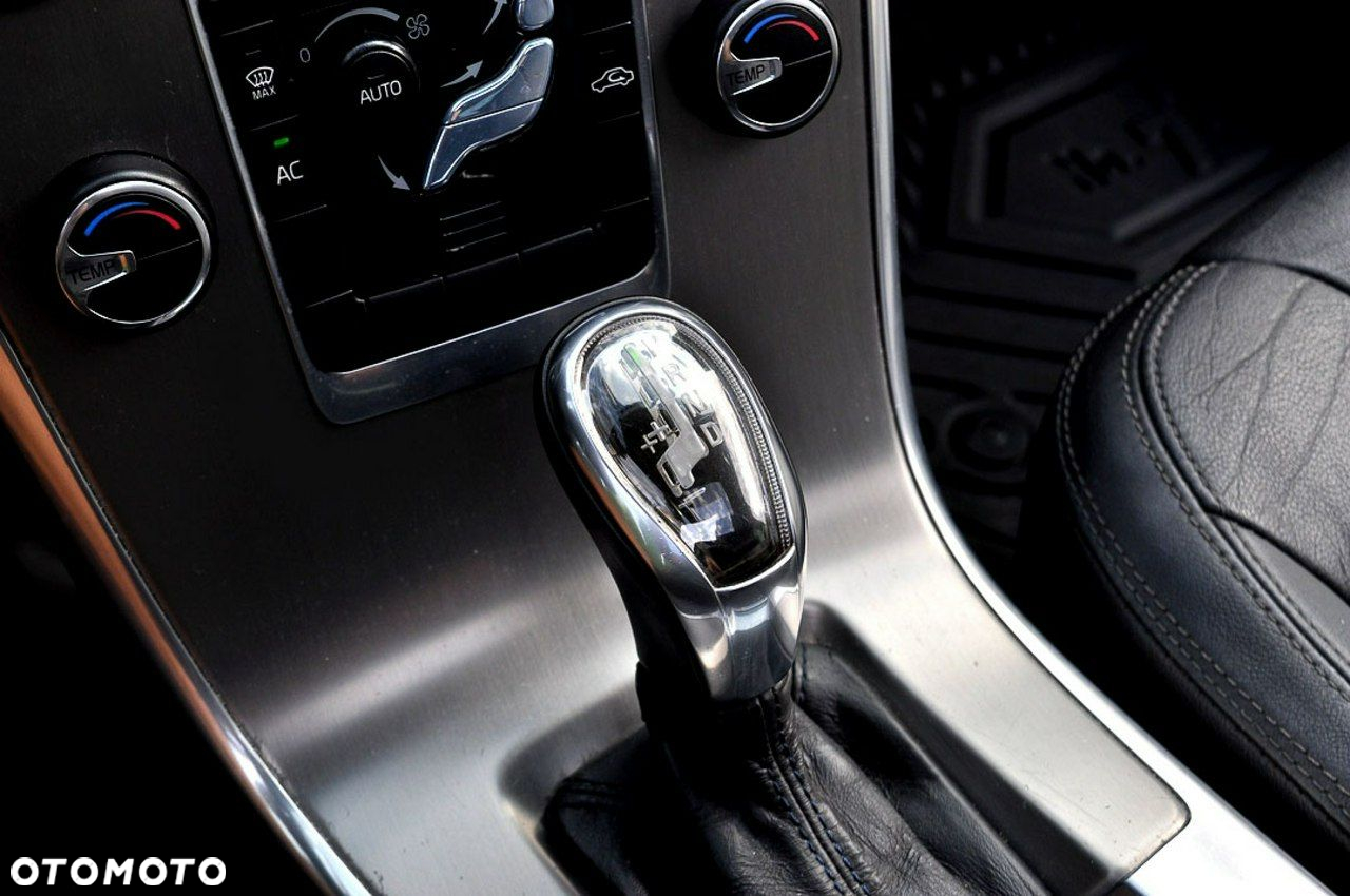 Volvo XC 60 - 18