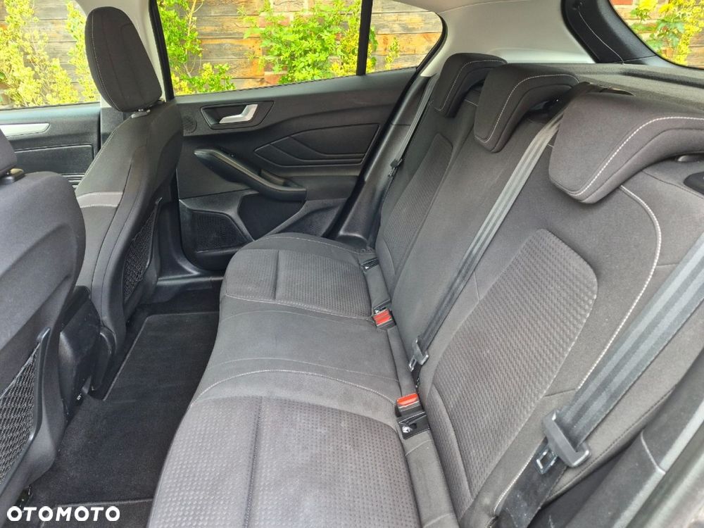 Ford Focus - 14