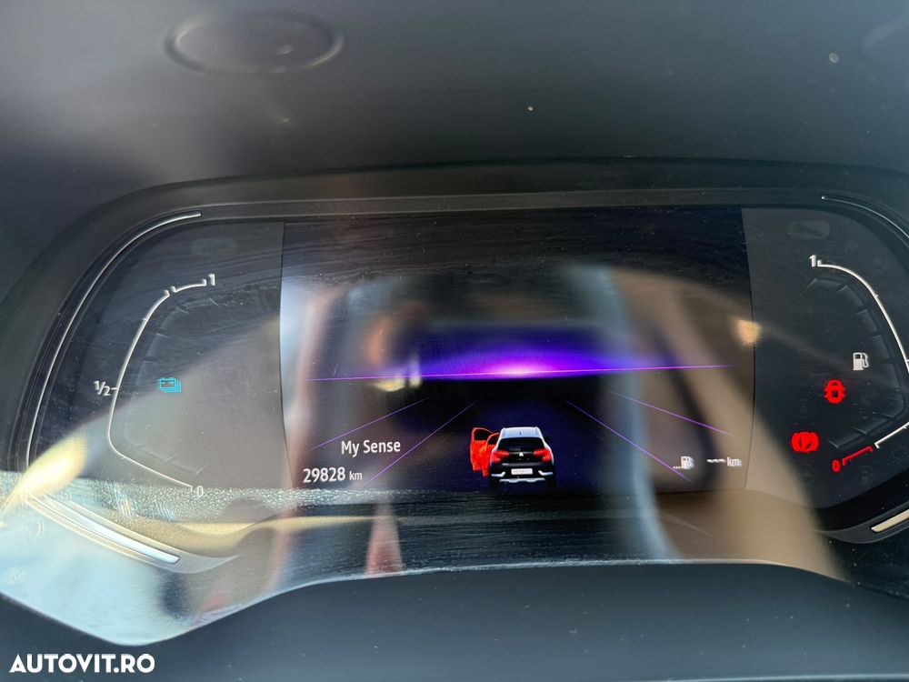 Renault Captur E-TECH 145 HEV Techno - 11