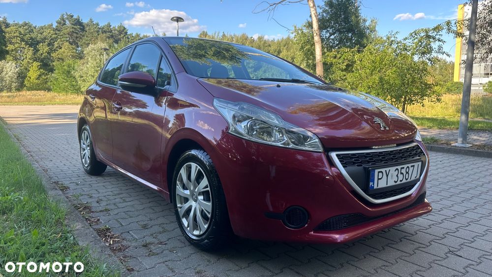 Peugeot 208 - 4