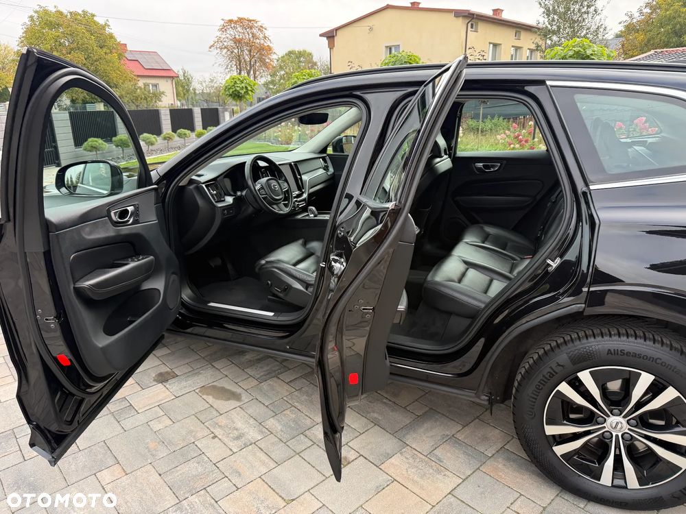 Volvo XC 60 B4 D Ultimate Dark - 35