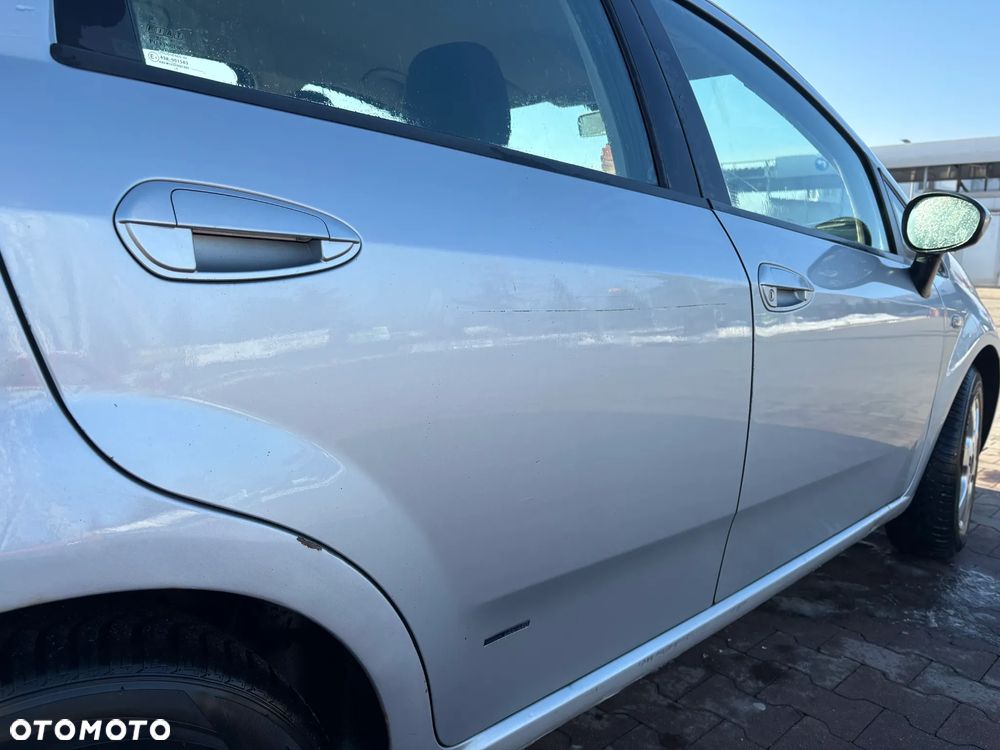 Fiat Grande Punto - 10