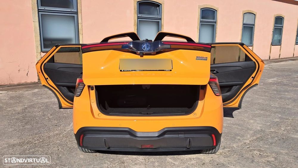 MG MG4 64 kWh Luxury - 41