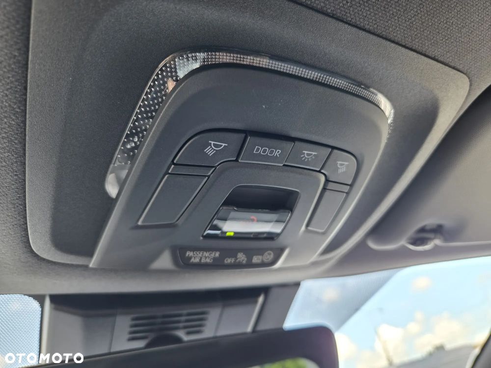 Toyota Corolla 2.0 Hybrid Style - 36