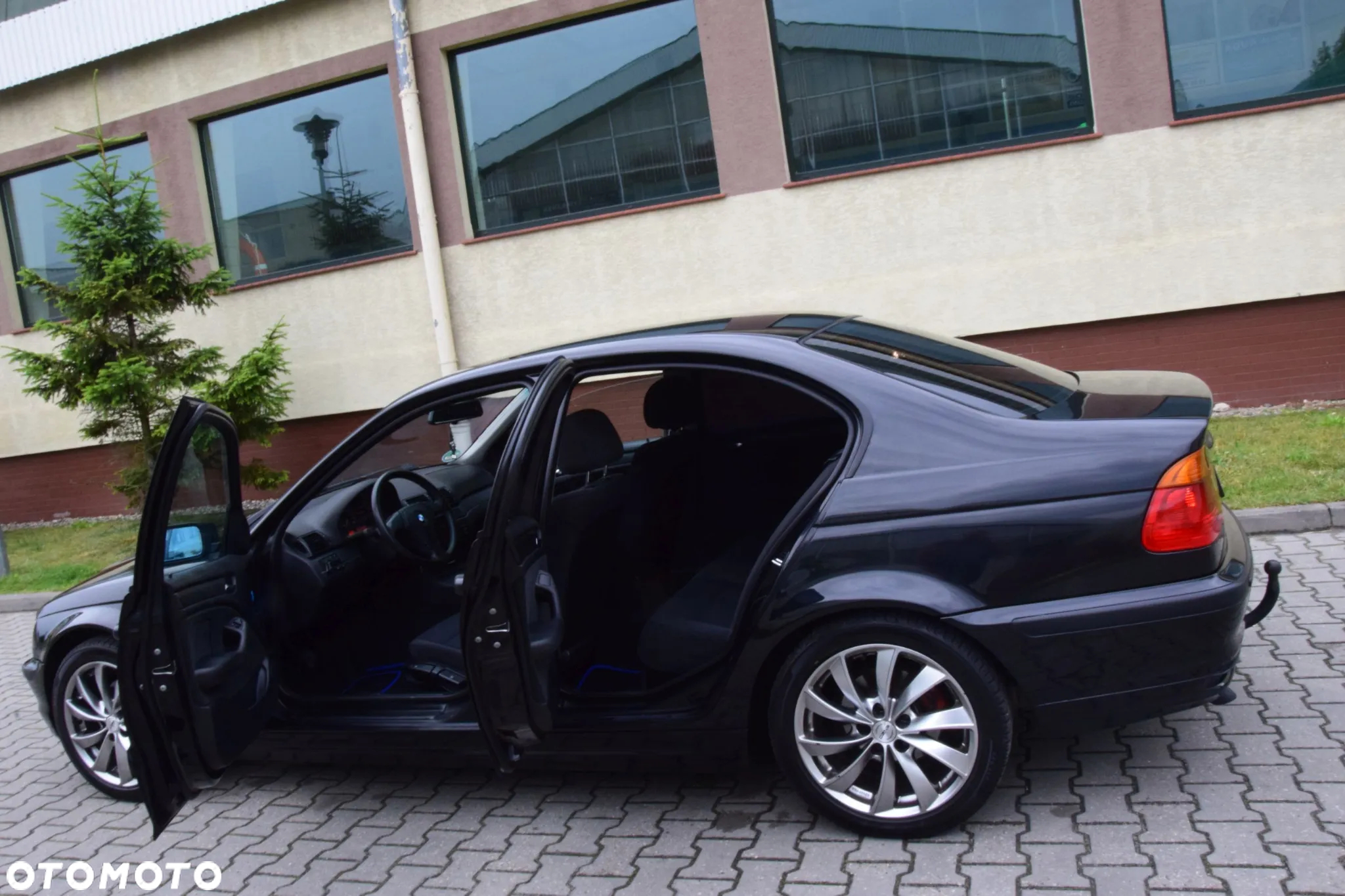 BMW Seria 3 320d - 25
