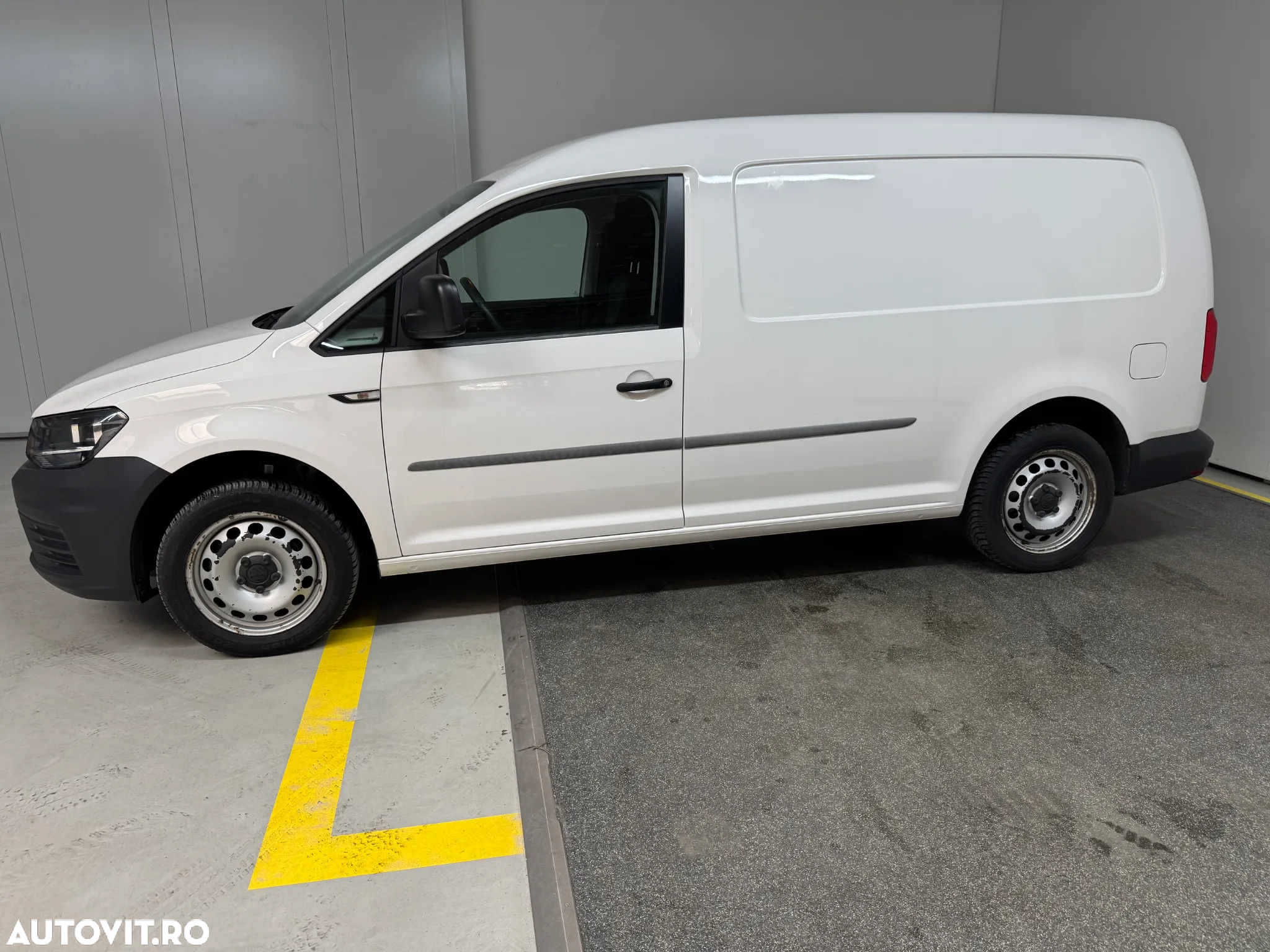 Volkswagen Caddy - 9