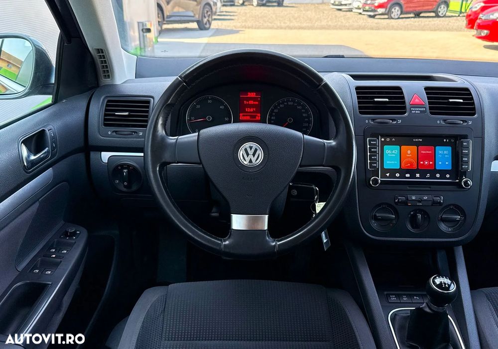 Volkswagen Golf 1.9 TDI DPF United BlueMotion - 7