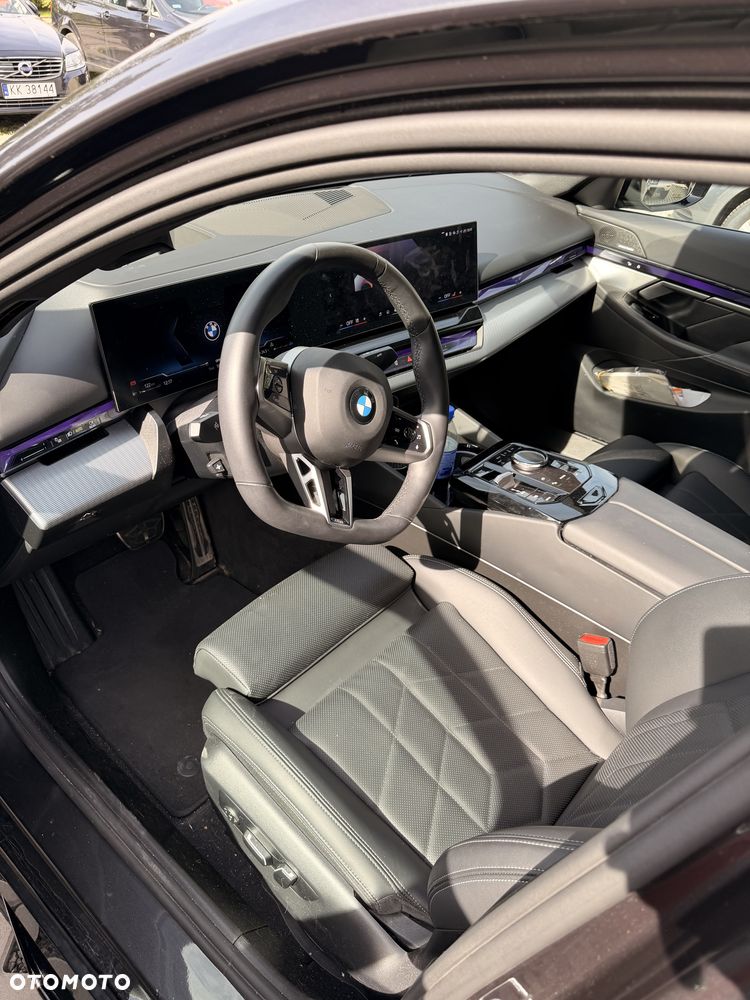 BMW Seria 5 520d mHEV M Sport Edition - 6