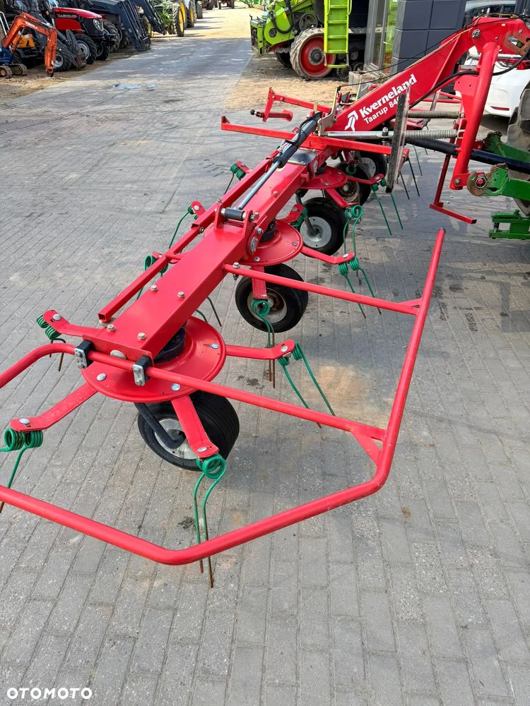 Kverneland Taarup 8460 - 19