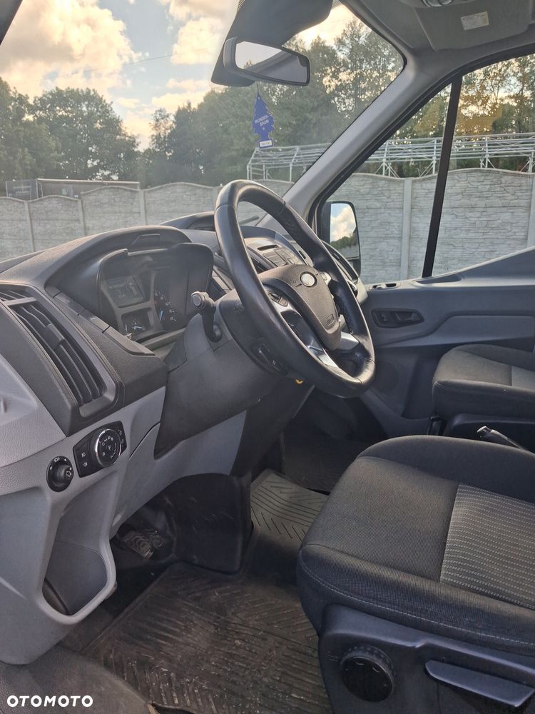 Ford Transit - 13