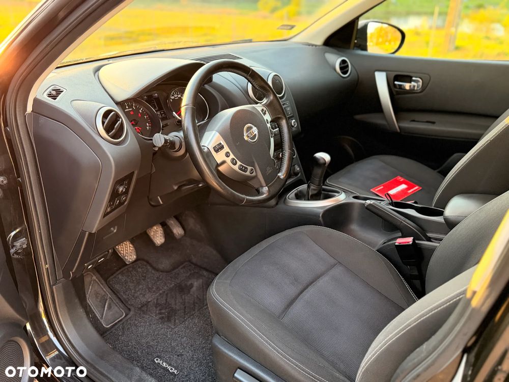 Nissan Qashqai 1.6 visia - 12