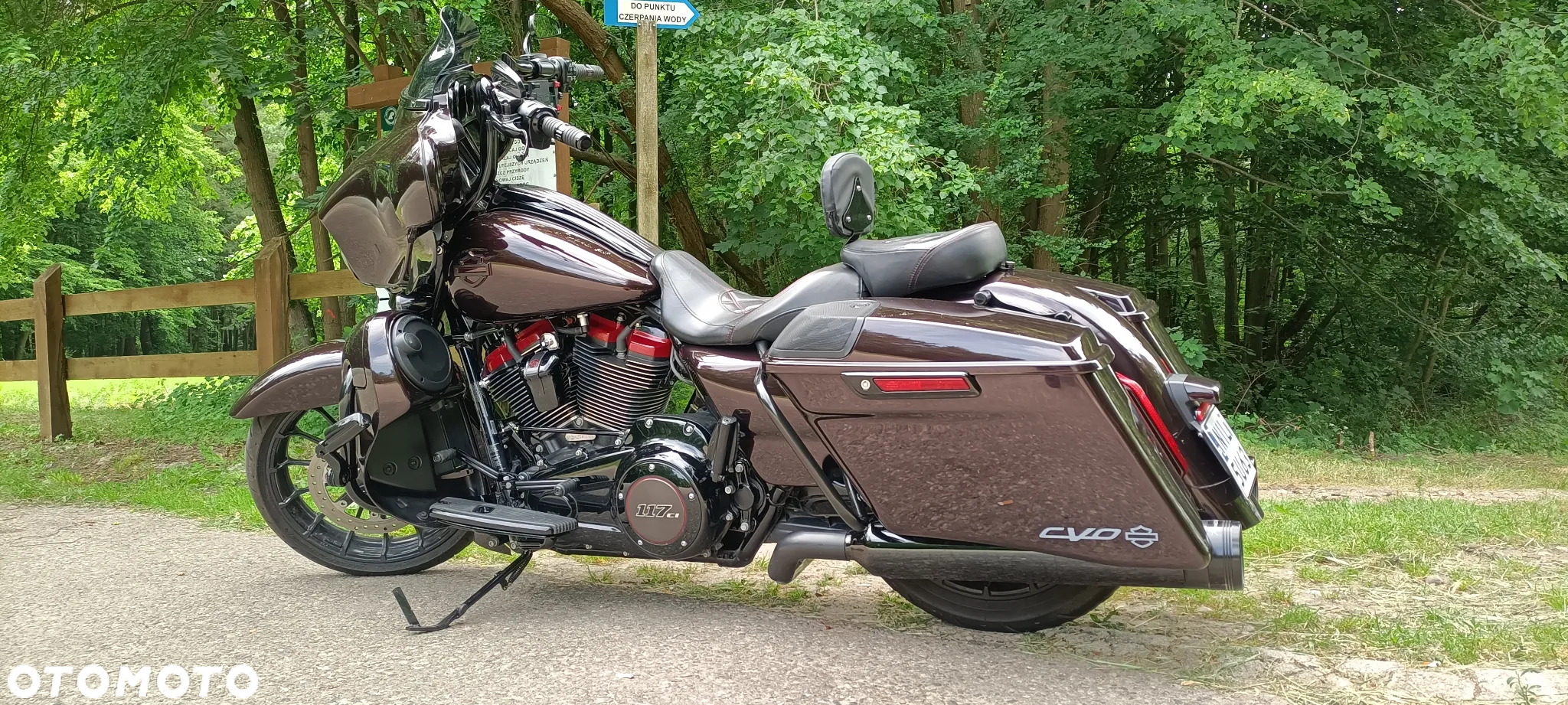 Harley-Davidson CVO Street Glide - 7
