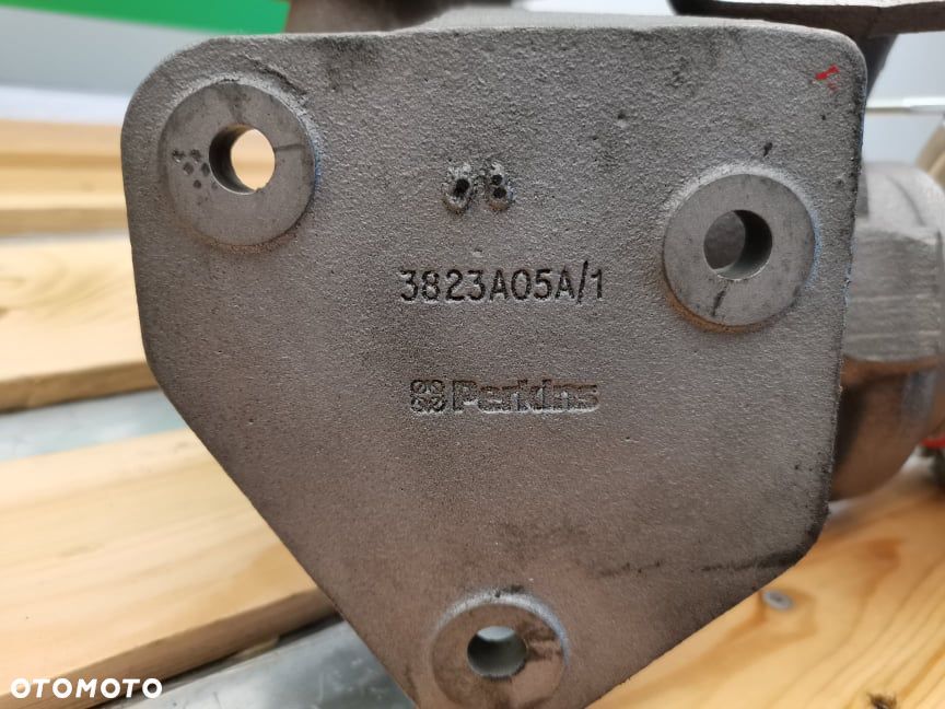 Turbosprężarka Bobcat T 40140 Perkins 147 - 6