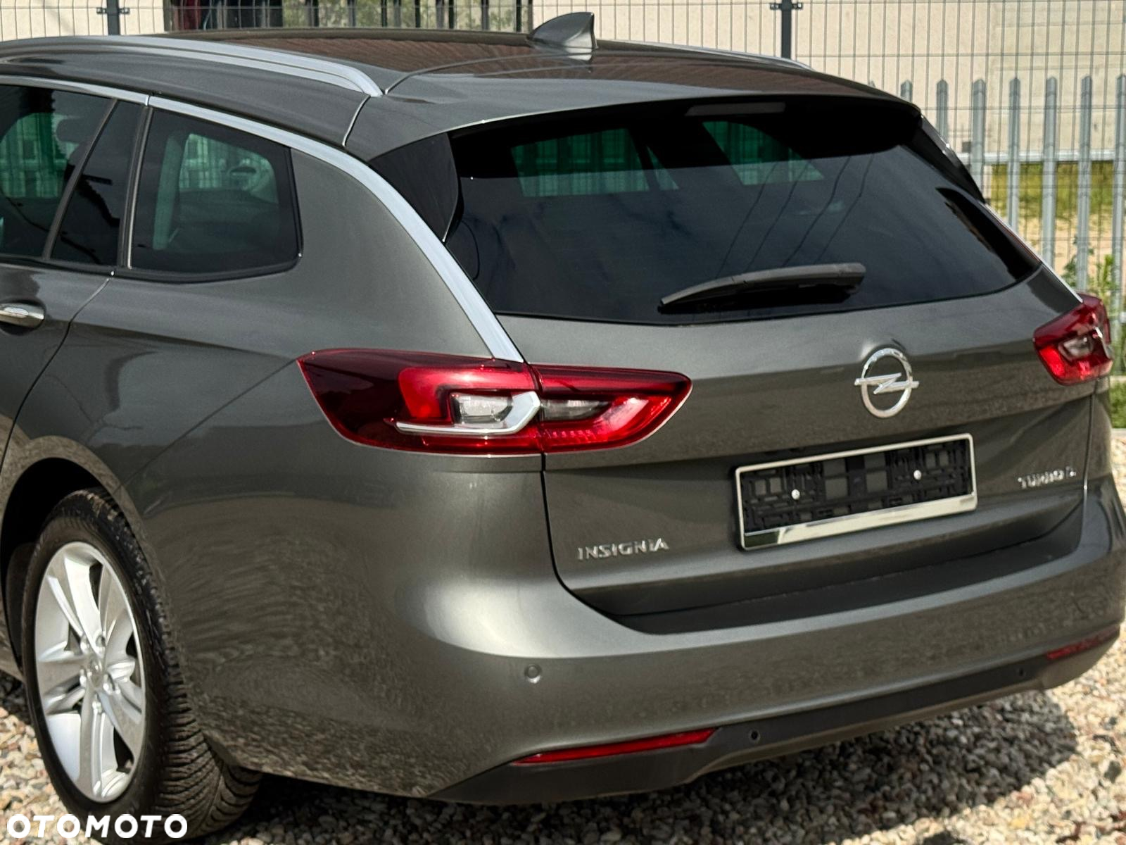 Opel Insignia 2.0 CDTI automatik Business Innovation - 16