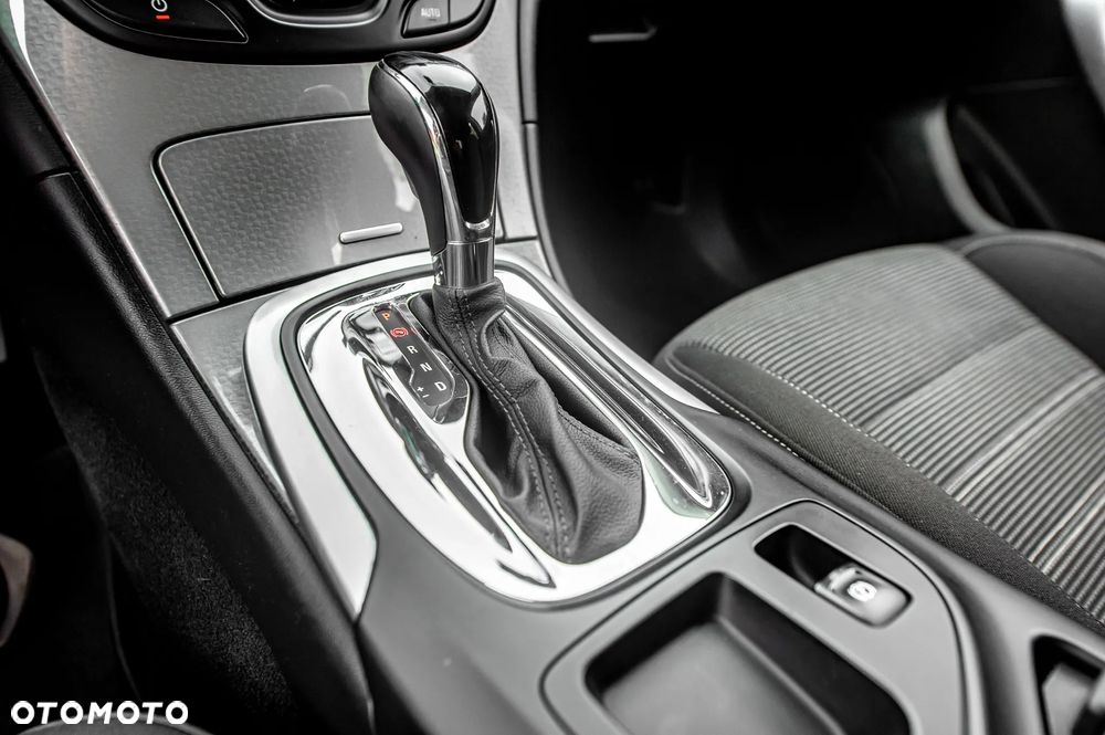 Opel Insignia 2.0 Turbo 4x4 Innovation - 35