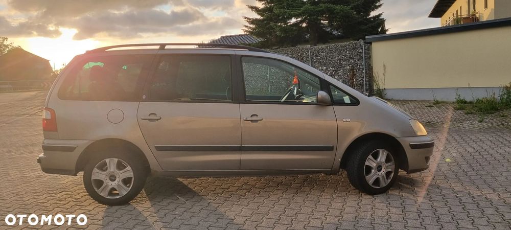 Ford Galaxy TDI Ghia - 3