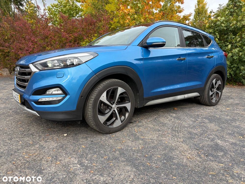 Hyundai Tucson 2.0 CRDI 4WD Automatik Premium - 23
