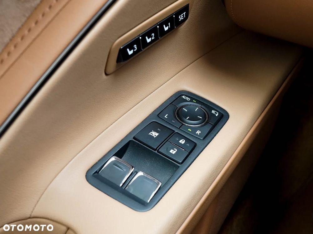 Lexus LC 500h Prestige - 19