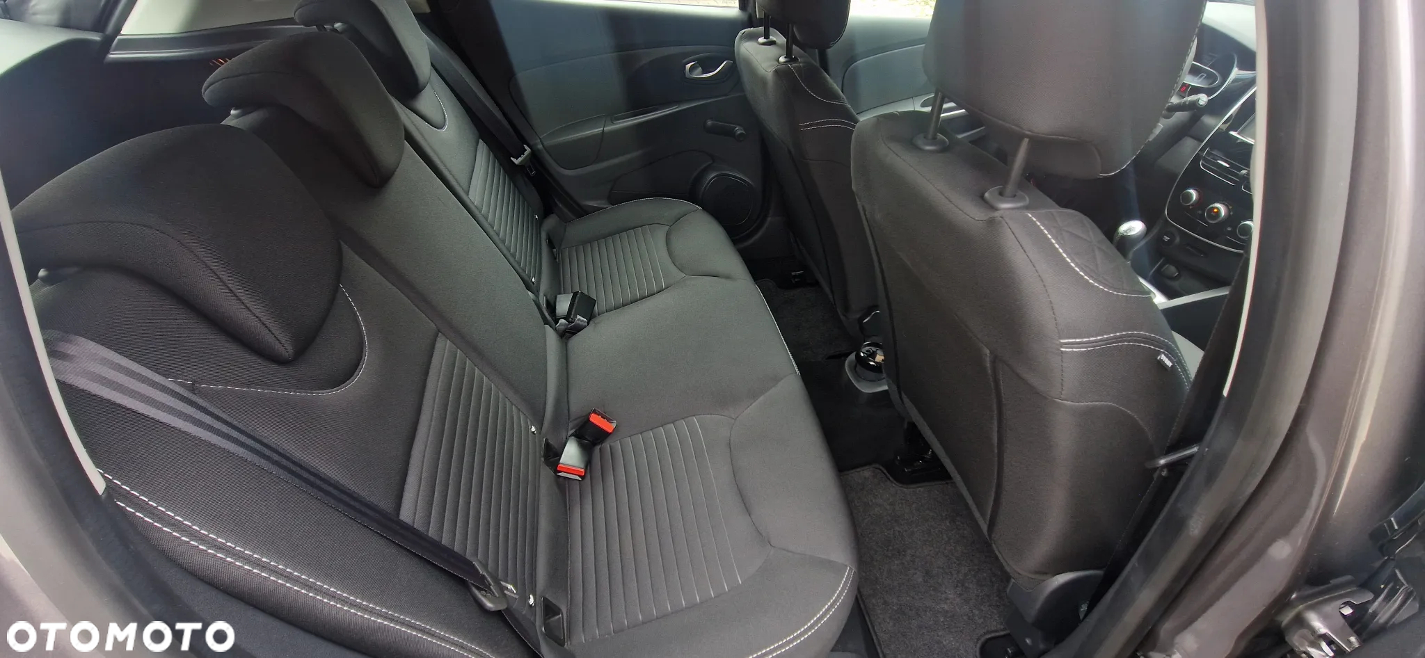 Renault Clio 1.2 16V Limited EU6 - 26