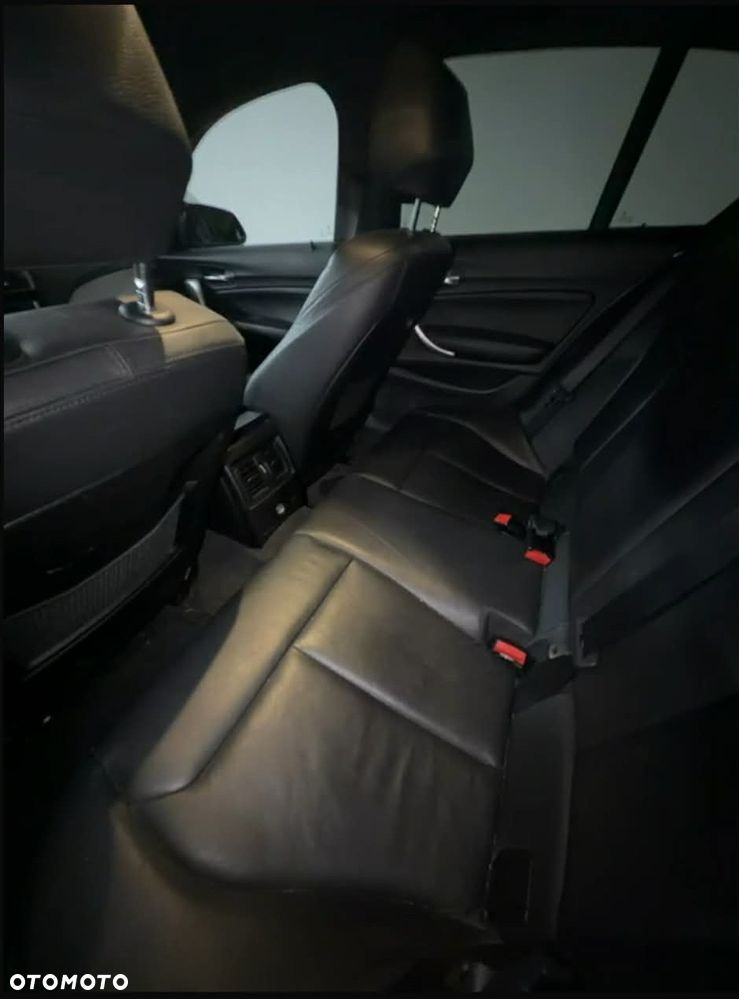 BMW Seria 1 120d xDrive M Sport - 6