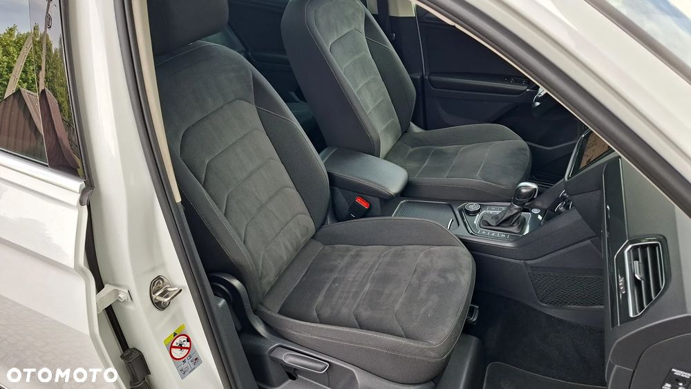 Volkswagen Tiguan 2.0 TDI SCR 4MOTION DSG Highline - 32