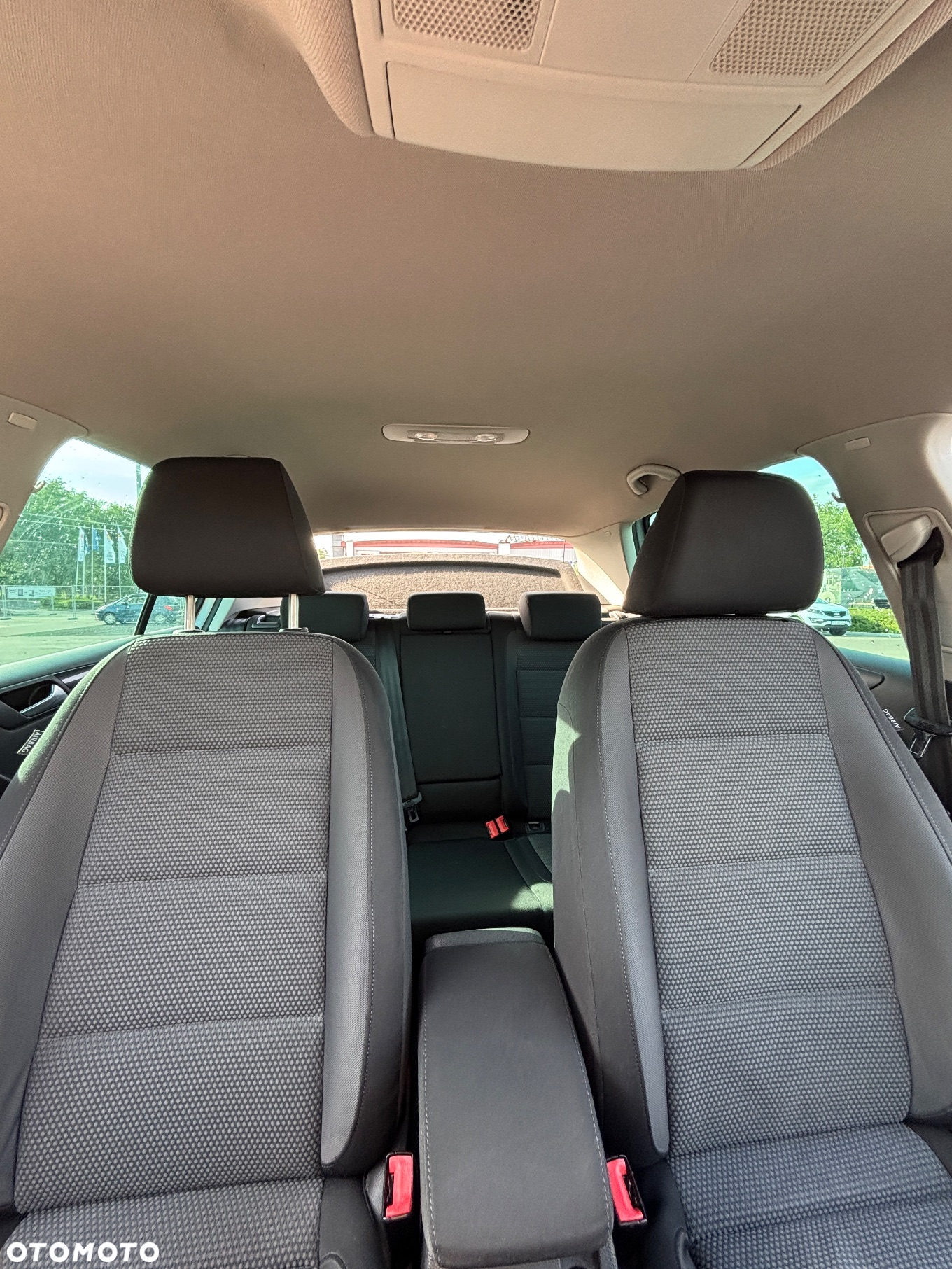 Volkswagen Golf - 16