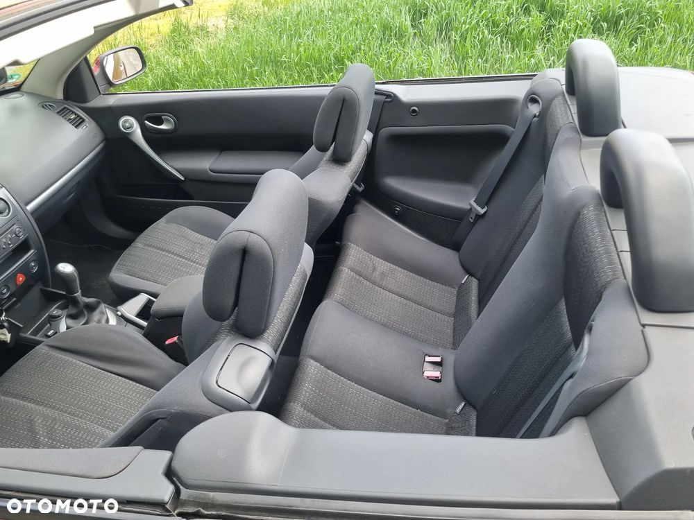 Renault Megane 1.6 Avantage - 23