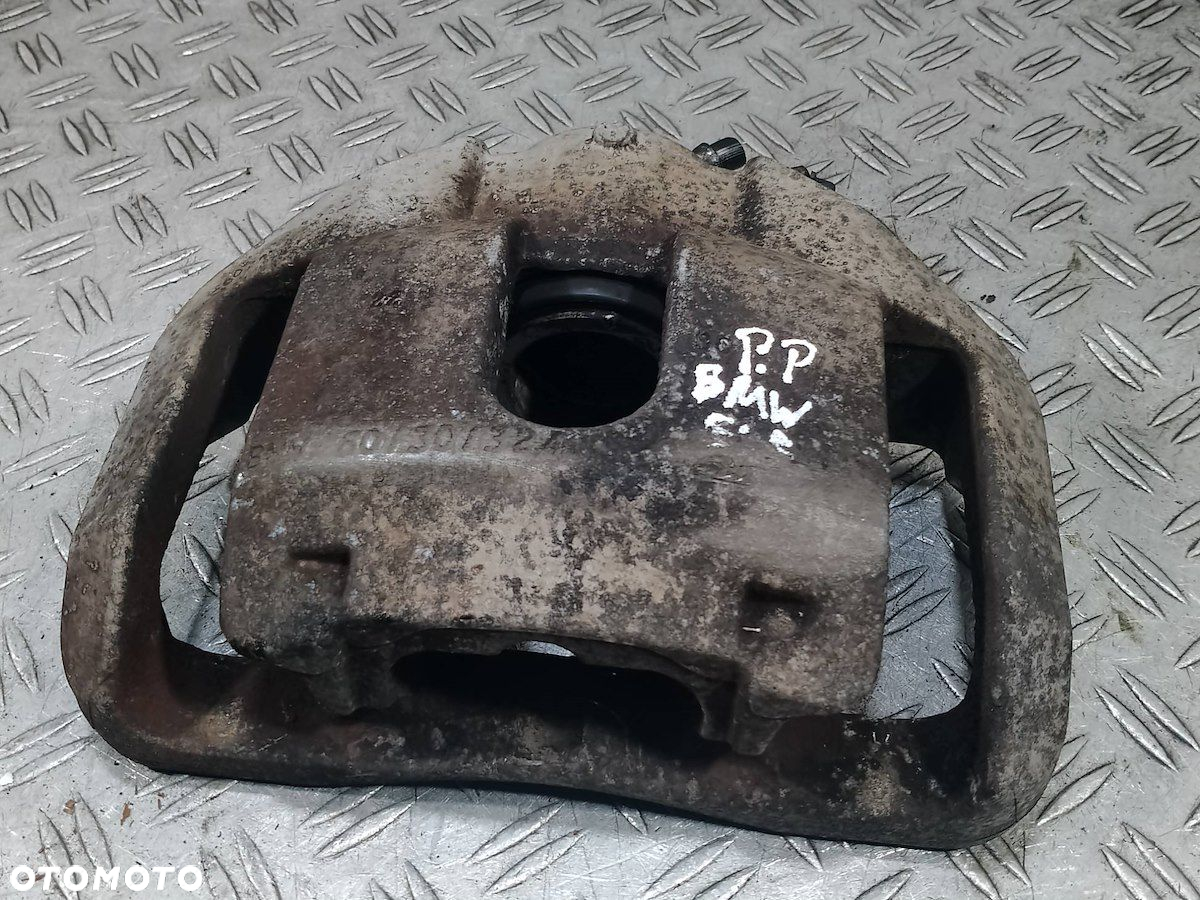 ZACISK HAMULCOWY PRAWY PRZÓD BMW E65 3.5 V8 - 4