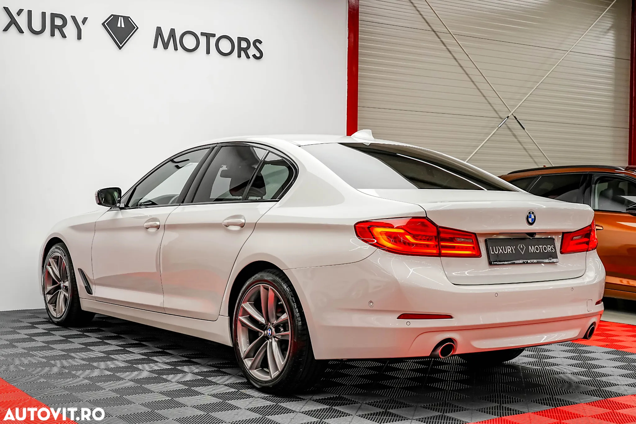 BMW Seria 5 520d Efficient Dynamics Edition Aut. - 11