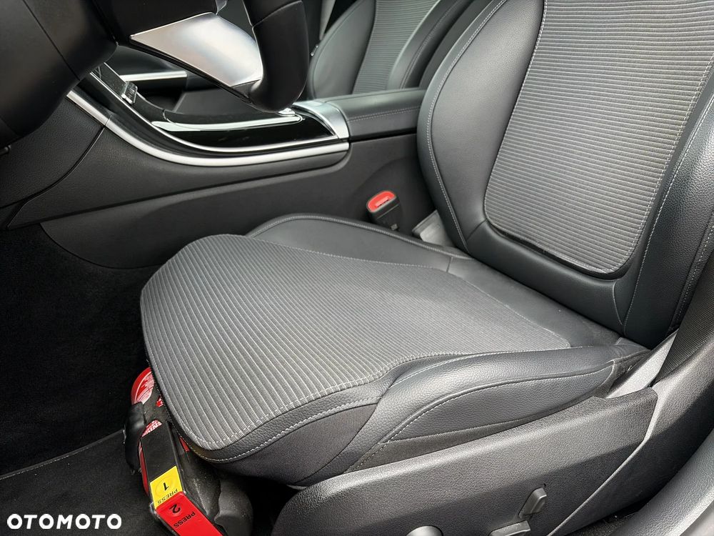 Mercedes-Benz Klasa C 220 d mHEV Avantgarde - 11