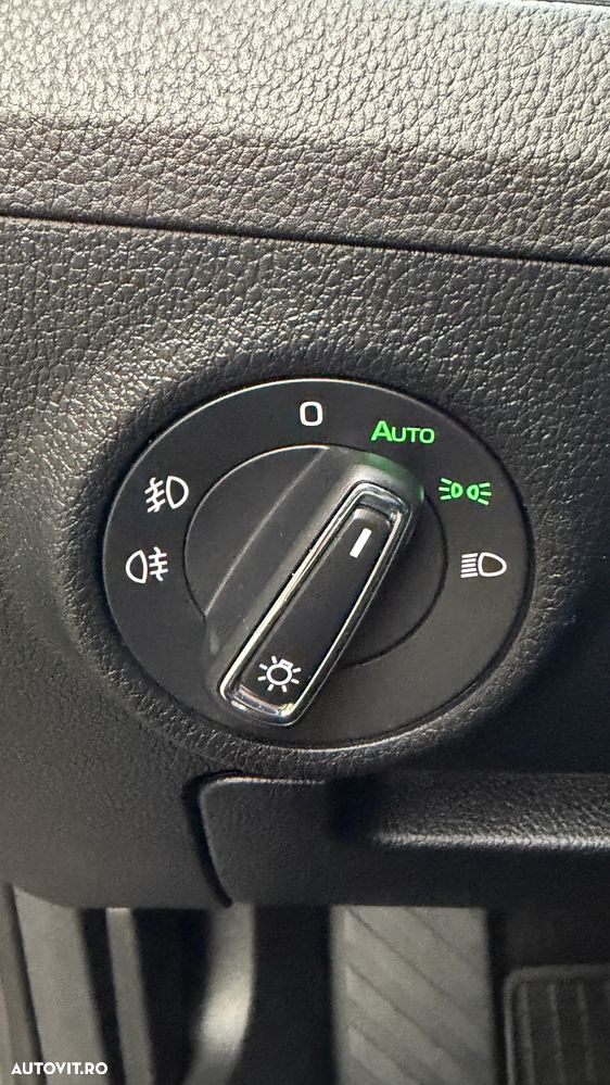 Skoda Superb 2.0 TDI DSG Style - 24