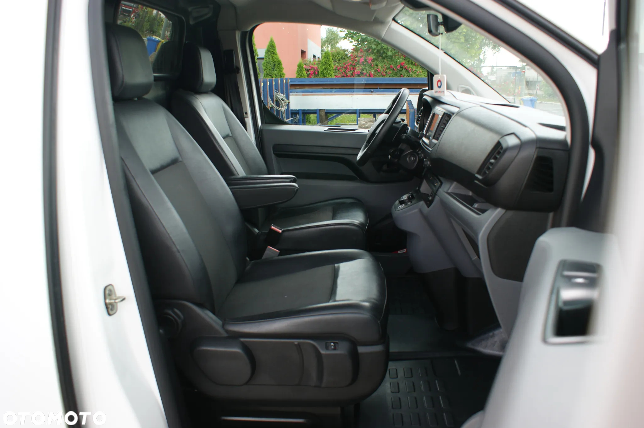 Opel Vivaro - 13