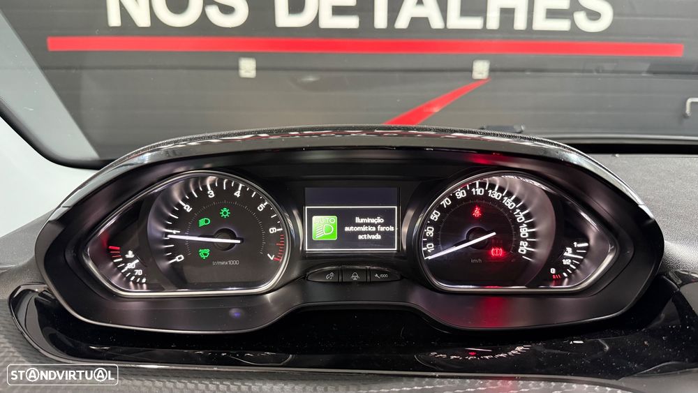 Peugeot 208 1.2 PureTech Allure - 20