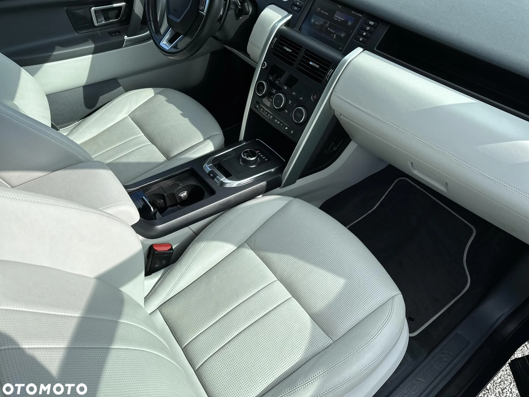 Land Rover Discovery Sport 2.0 TD4 SE - 36