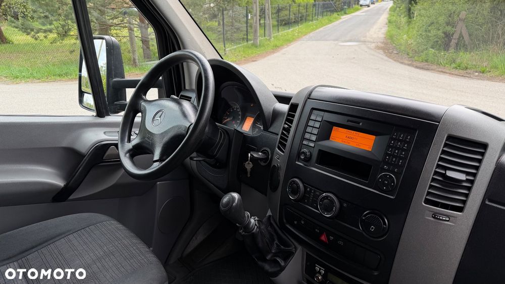 Mercedes-Benz Sprinter - 10