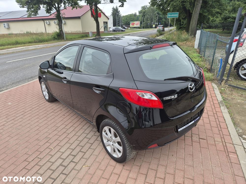 Mazda 2 - 6