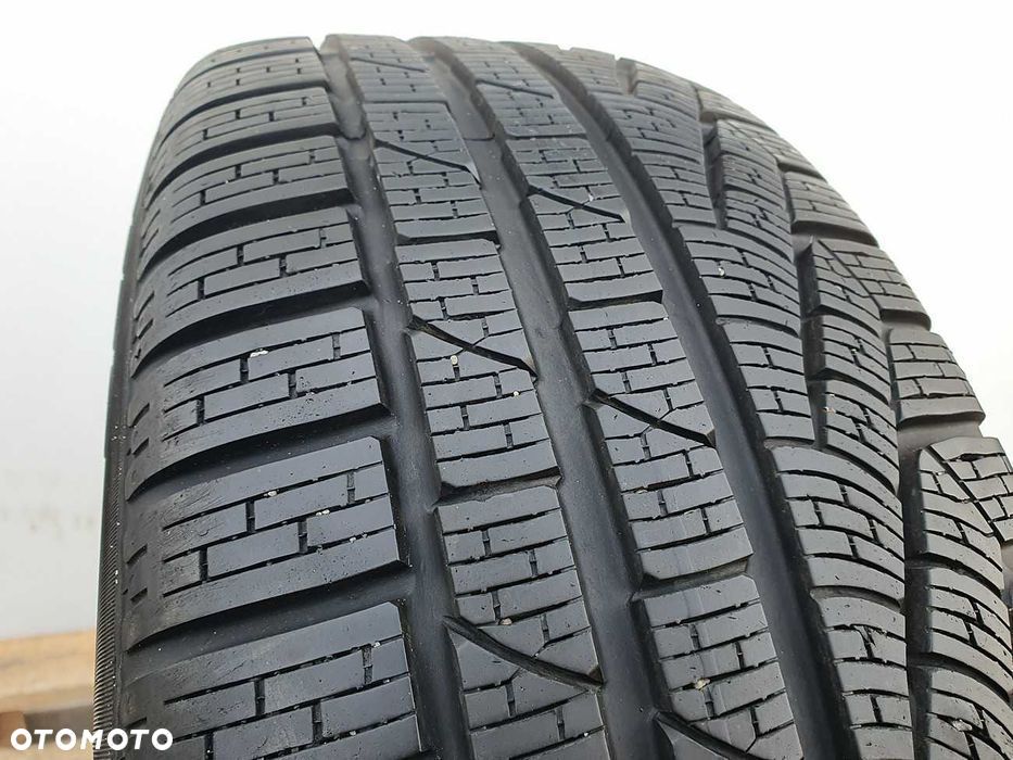 1x Opona zimowa 235/55/18 PIRELLI SottoZero2 W210 - 104H XL AO 7.5mm