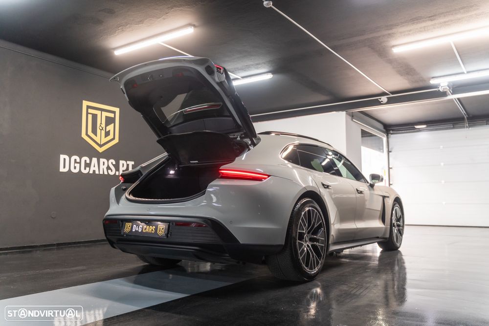 Porsche Taycan Sport Turismo 4S - 29