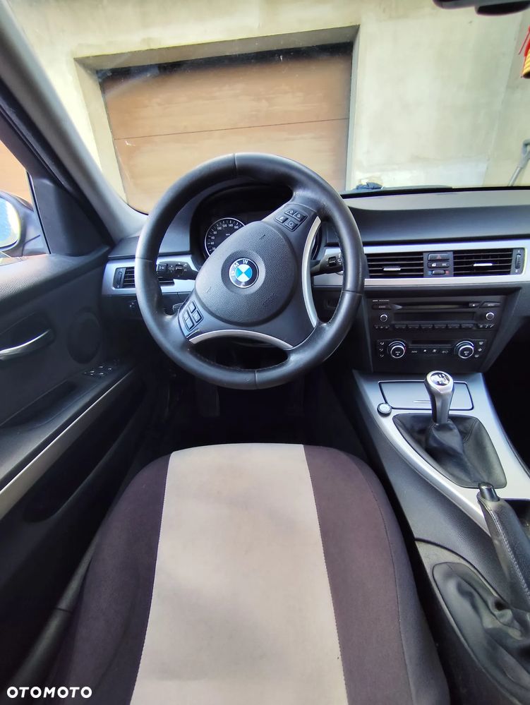 BMW Seria 3 - 10