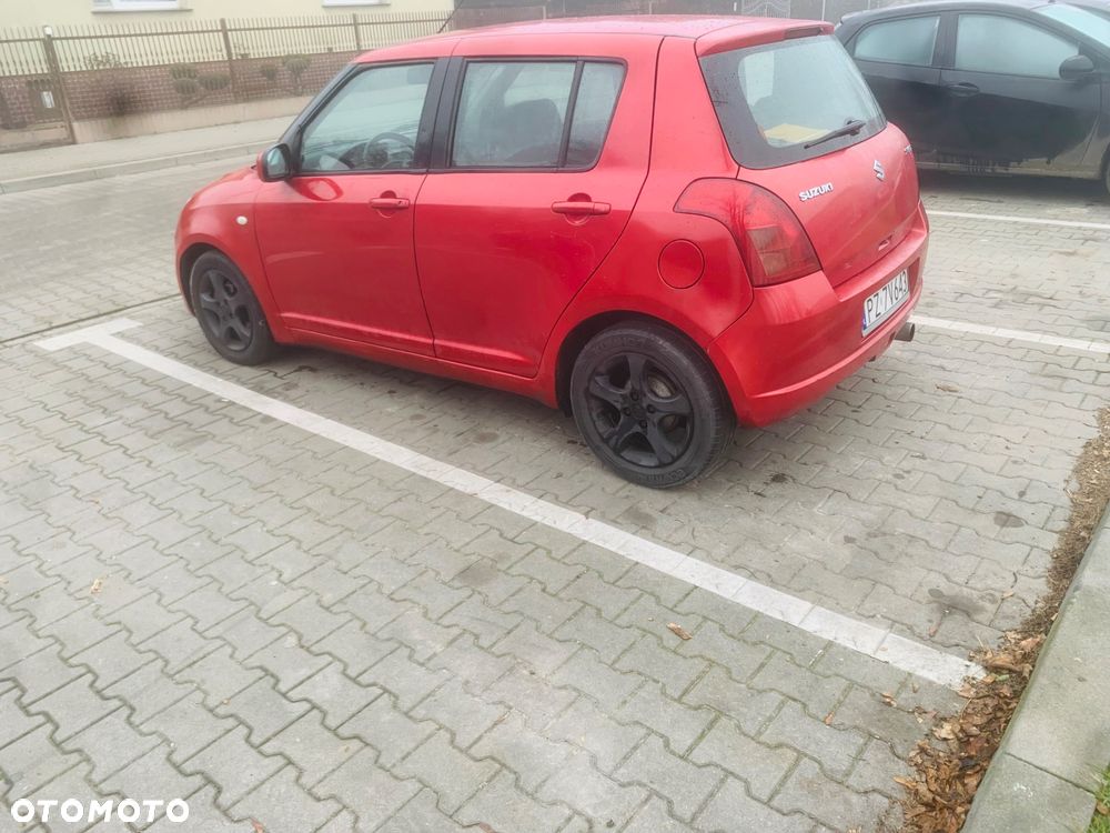 Suzuki Swift 1.3 DDiS 16v GLX - 3