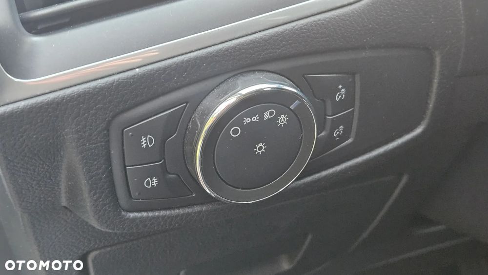 Ford S-Max 2.0 TDCi Titanium PowerShift - 31