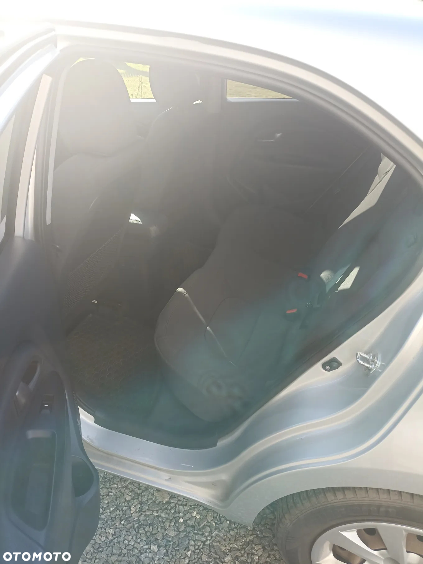 Kia Rio 1.4 crdi XL - 8