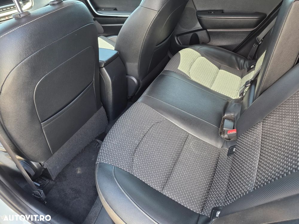 Kia Ceed 1.6 DSL MHEV 7DCT HP GT Line - 10